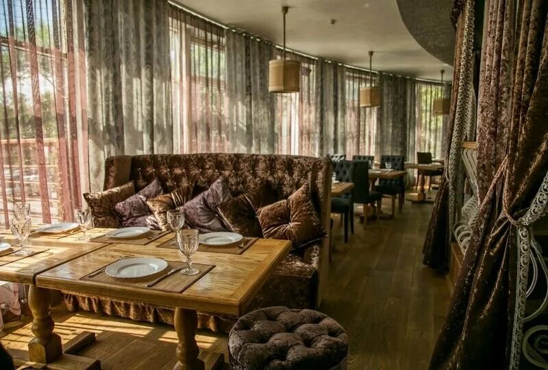 Бум рум воронеж. Воронеж гостиница 104 номера. Мармелад воронеж банкетный зал. Фридриха энгельса, 39. Ресторан ла скала воронеж.