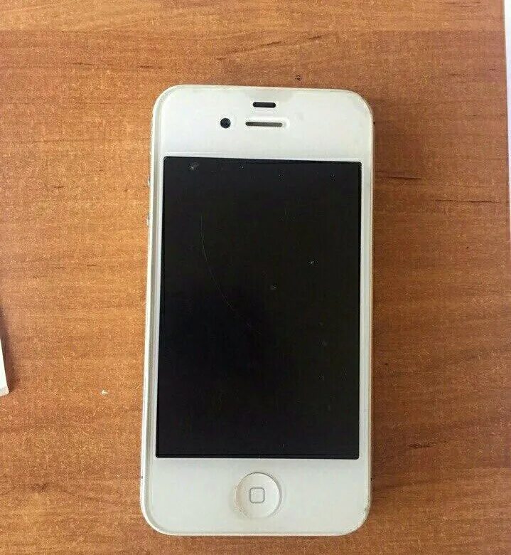 Продажа телефона через авито. Iphone 4s белый. Айфон 4 белый. Найти айфон. Iphone 4 за 800 руб.