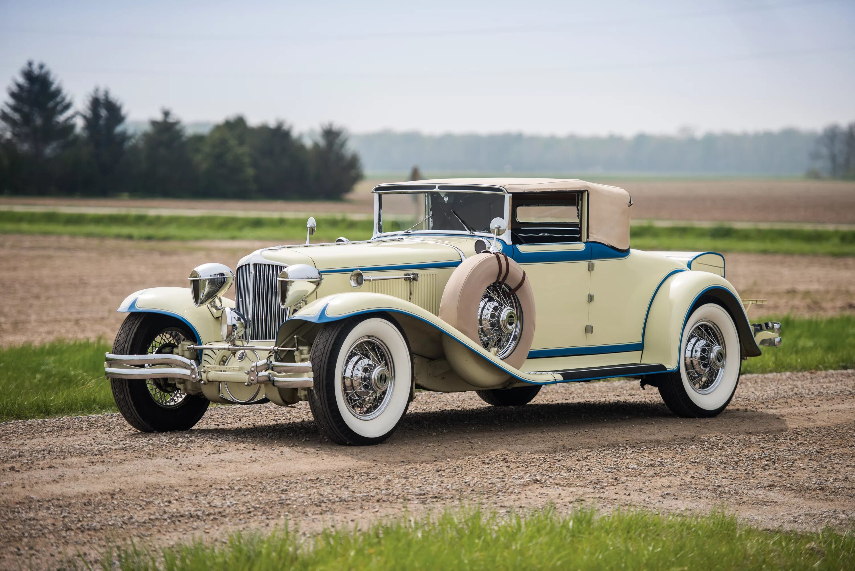 Best old cars. Cord l29 Convertible. Cord l-29. Cord l29 Convertible 1930 года. Duesenberg j Custom Speedster 1932.