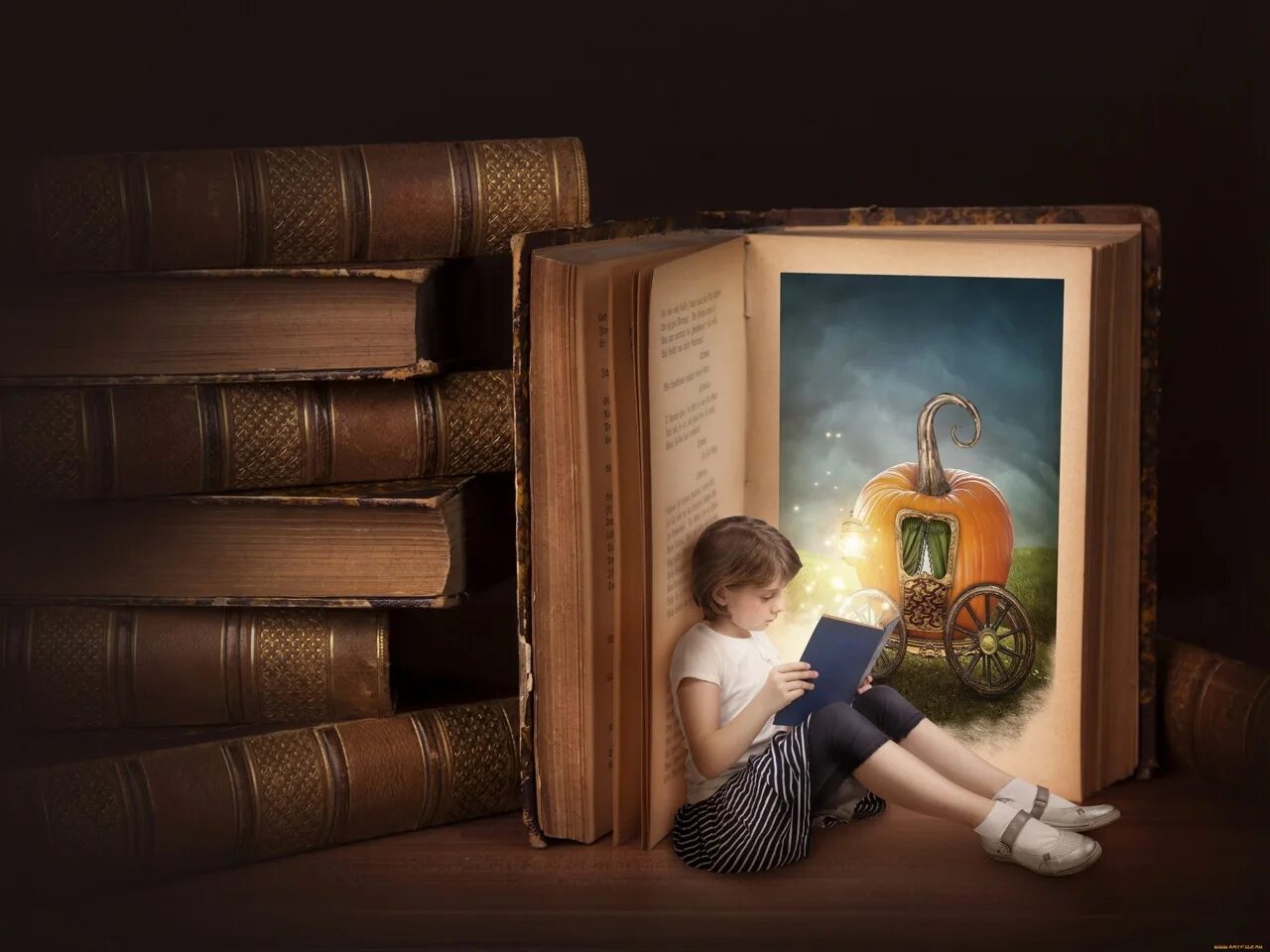 Переосмысление книг. Иллюстрации к книгам. Книги для детей. Книга Волшебный мир. Сказочная книга.