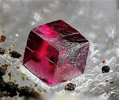 Камень мм2