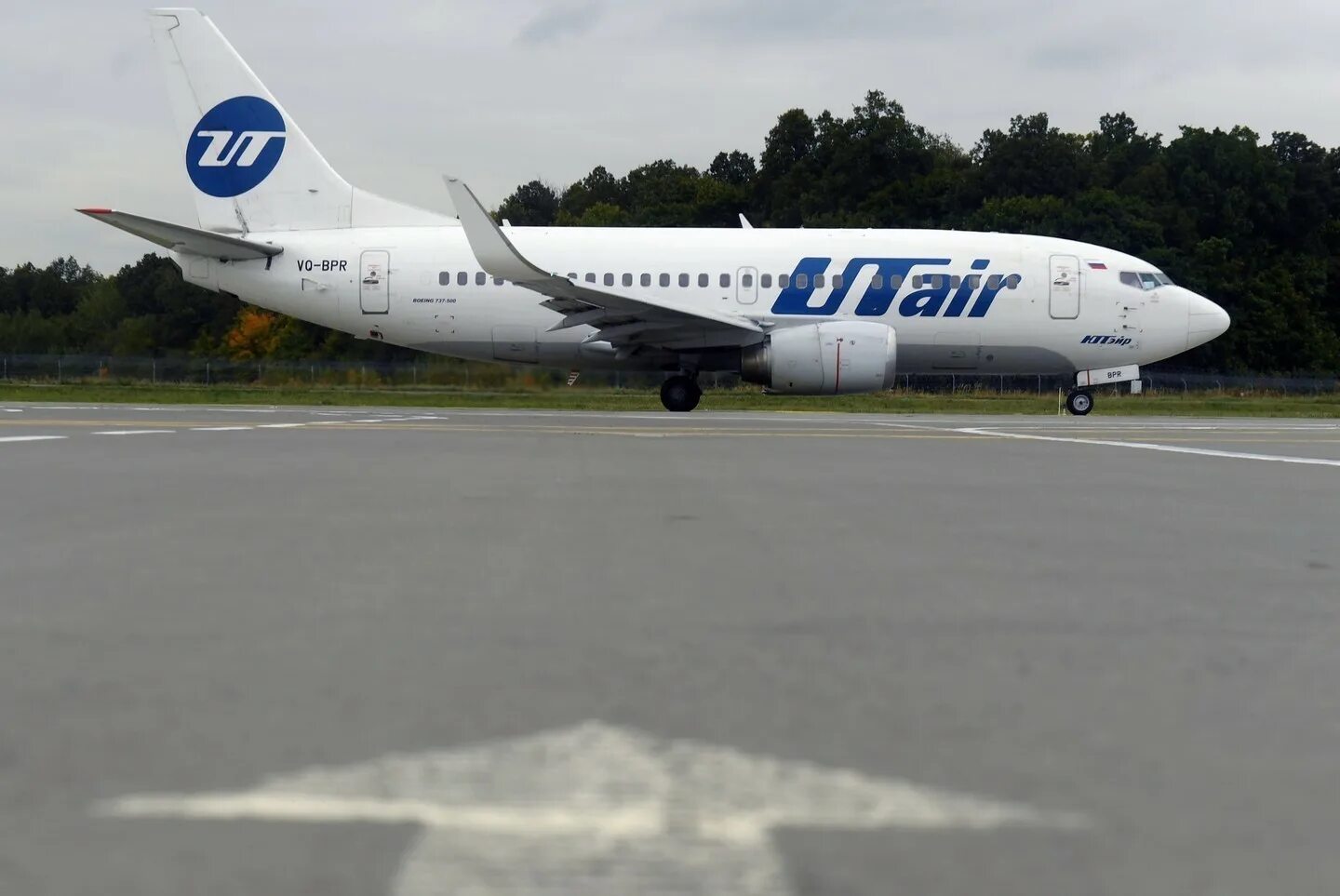Самолет ютэйр. Utair уральские. Самолёт ютэйр фото. Utair самолеты. Utair какие самолеты.