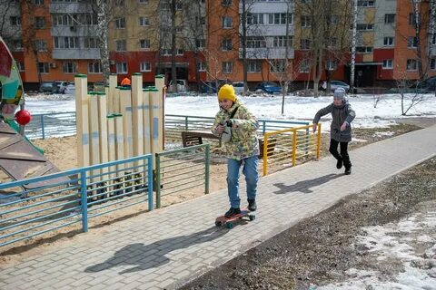 Город начинается с двора