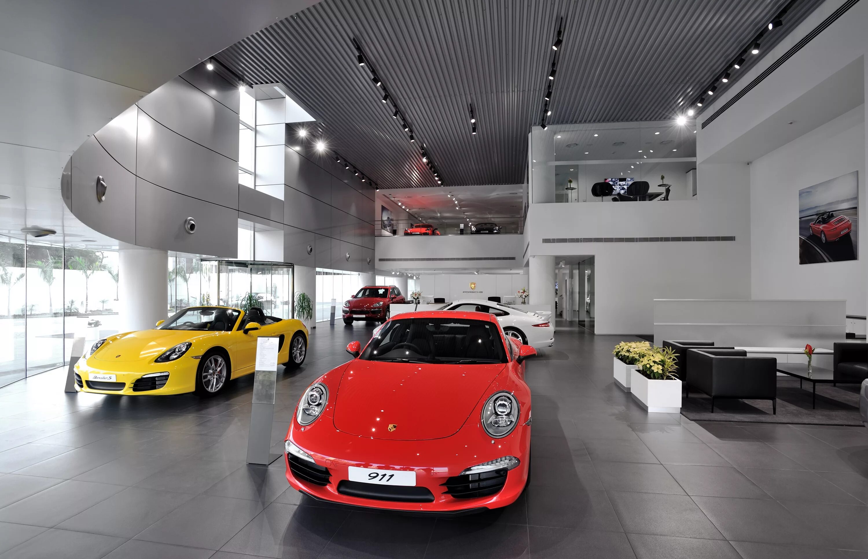 Porsche Showroom. Автосалон Порше. Интерьер автосалона. Порше интерьер.