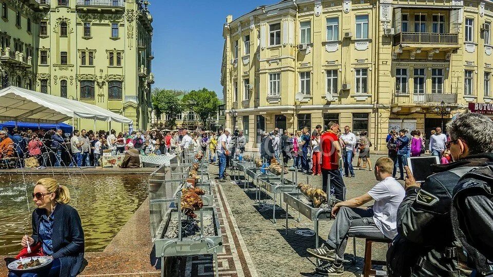 Почему одесса украина. Одесса достопримечательности. Одесса достопримечательности фото. Одесситка из Швейцарии. Одесситы фото.