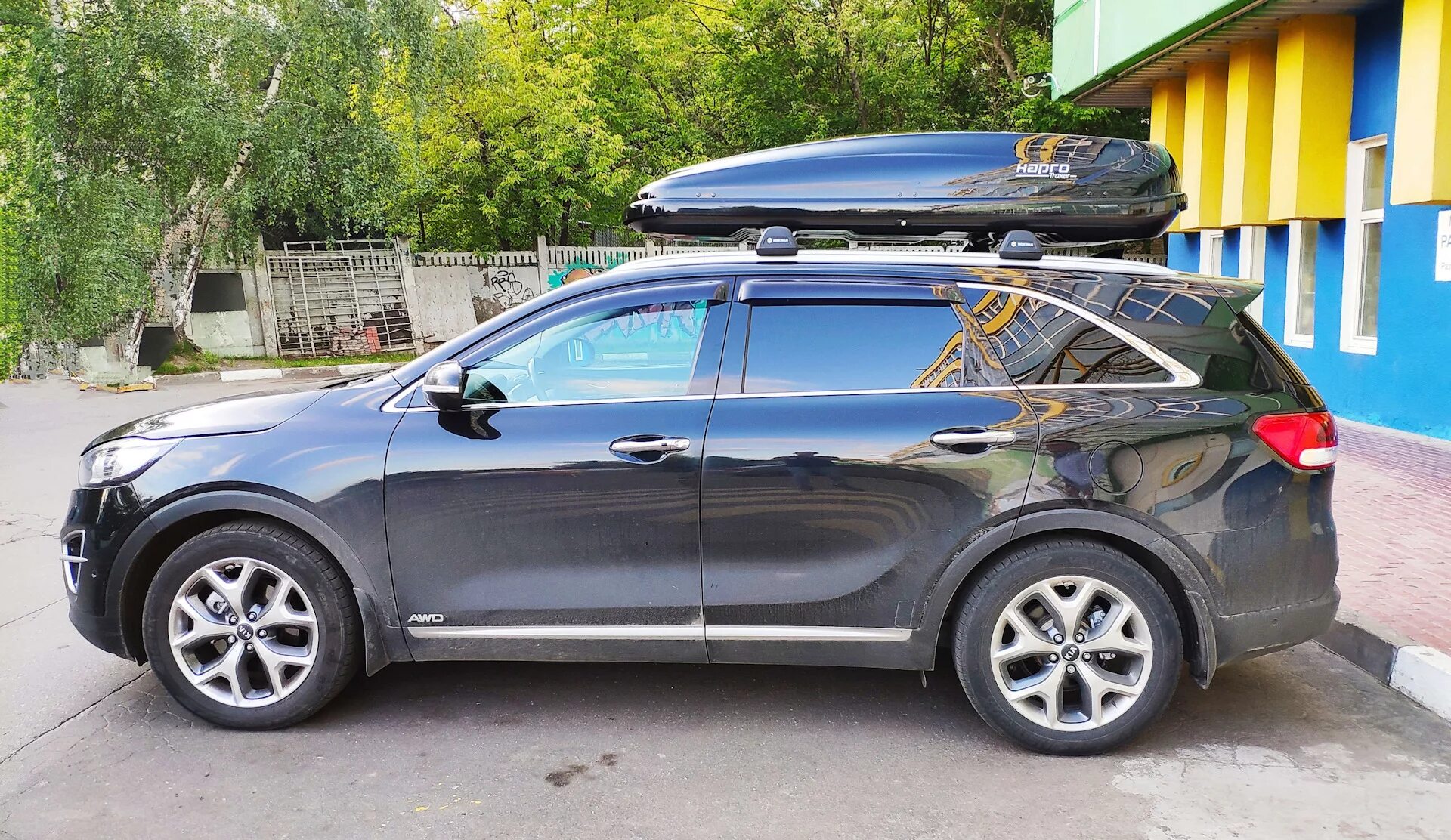 Автобокс на Kia Sorento Prime. Багажник на крышу Соренто Прайм 2019. Багажник на крышу Киа Соренто Прайм 2020. Киа Соренто Прайм багажник. Автобокс 4