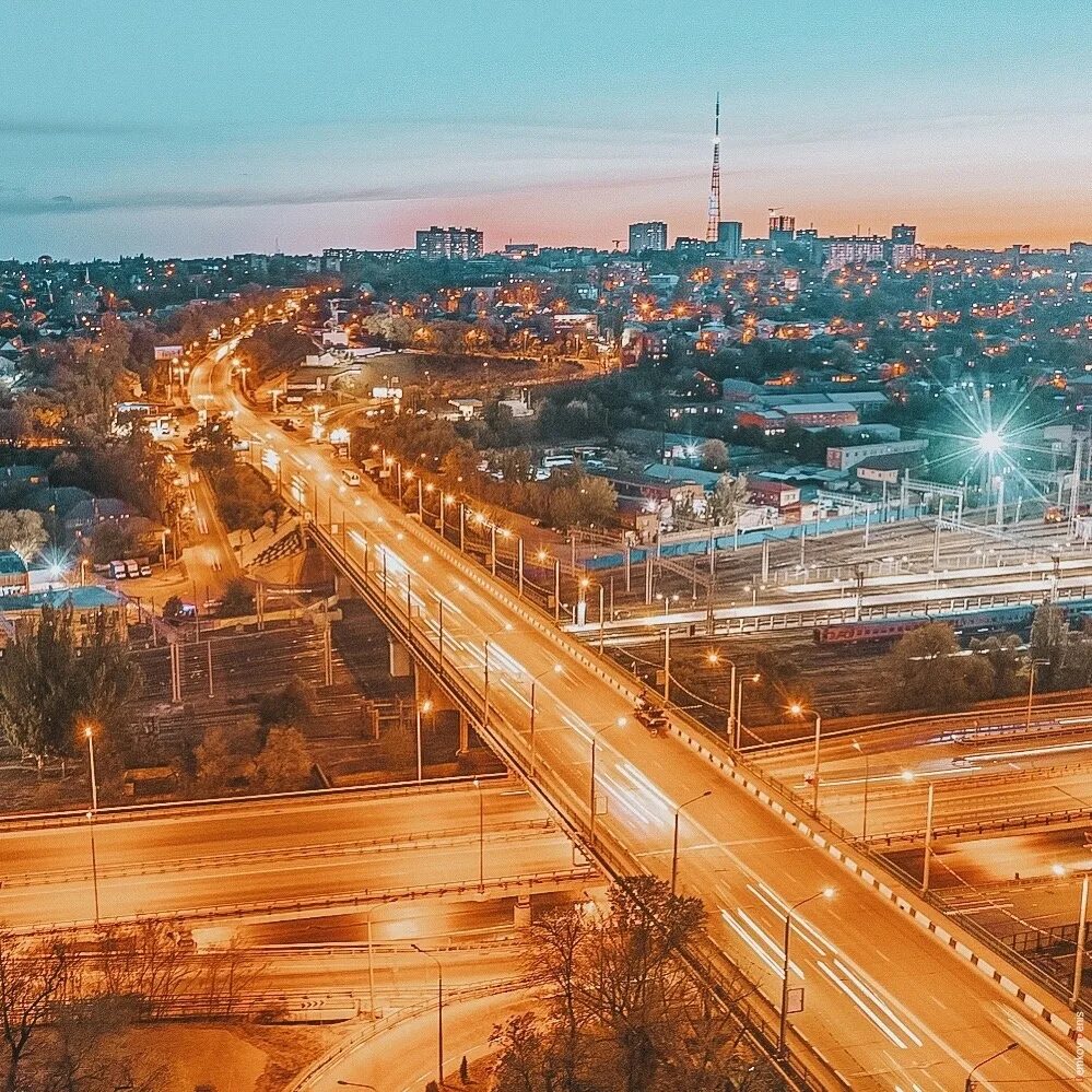 Улица станиславского ростов. Ростов на дону центр города улицы. Фото улицы станиславского в ростове на дону. Самая длинная улица в ростове. Улица большая садовая ростов.