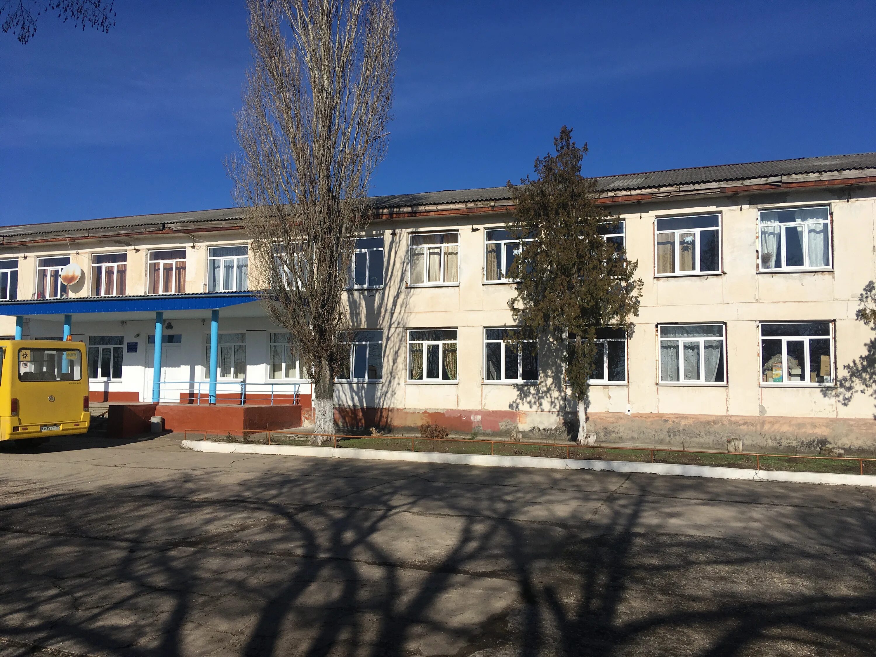 Полтавка школа. Школа полтавка омская область. Рп полтавка омская область. Полтавка школа. Полтавка школа.