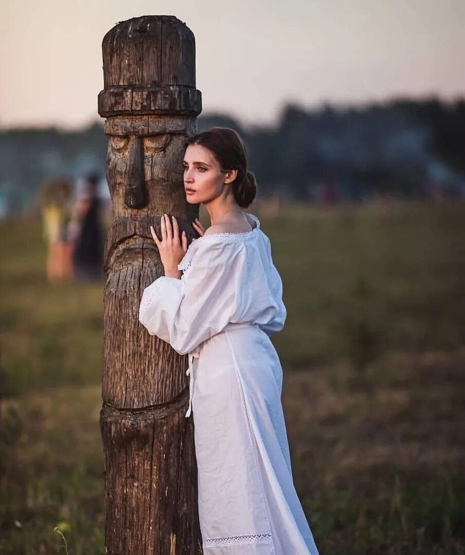 Языческие женщины. Девушки древней Руси. Фотосессия в Славянском стиле. Фотосессия в стиле язычества.