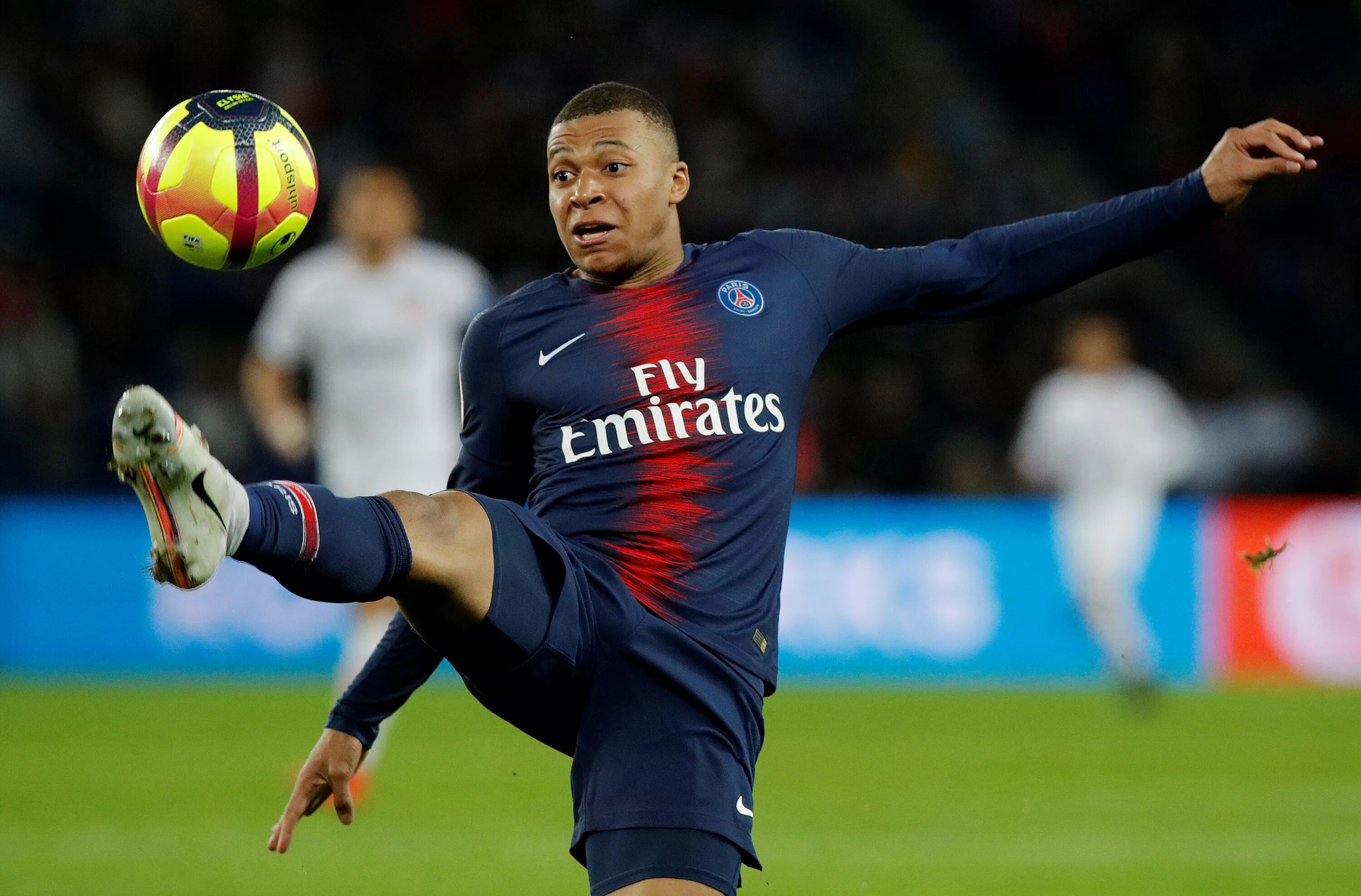 Будет ли играть мбаппе сегодня. Килиан мбаппе псж. mbappe футболист. клиан мебапе. килян умбапе.