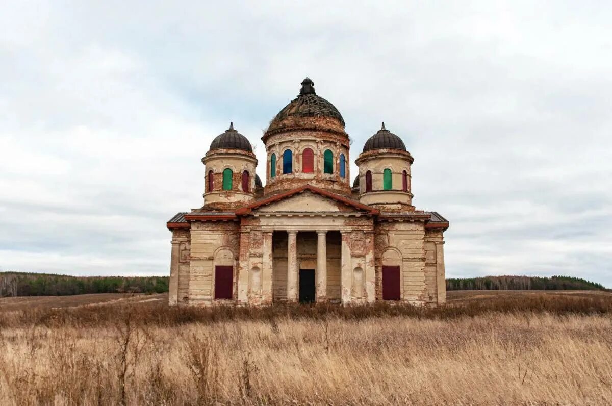 Пятино Церковь Троицы Живоначальной. Пятино Ульяновская область. Церкви Ульяновской области. Инзенский район Ульяновской области.