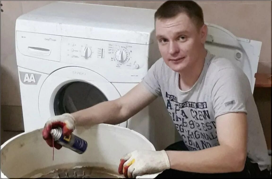 Частный мастер стиральных машин. Мастер стирални машина. Фотография мастера по ремонту стиральных машин. Ремонт стиральных машин арго. Ремонт стиральных брянск.