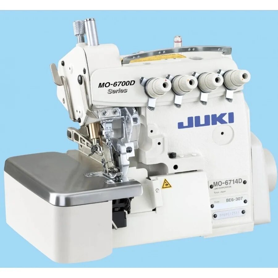 Оверлок с обрезкой. Juki мо-6714da-be6-40h. оверлок juki мо 6700. оверлок промышленный juki 4 ниточный. промышленный оверлок juki пятинитка.