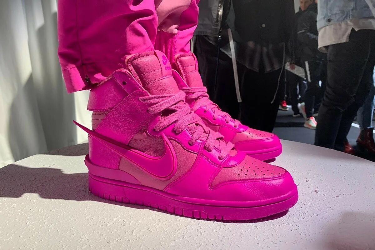 Амбуши найк. Nike Dunk Ambush Pink. Nike Dunk Ambush. Nike Dunk High Ambush. Ambush x Nike Dunk High.