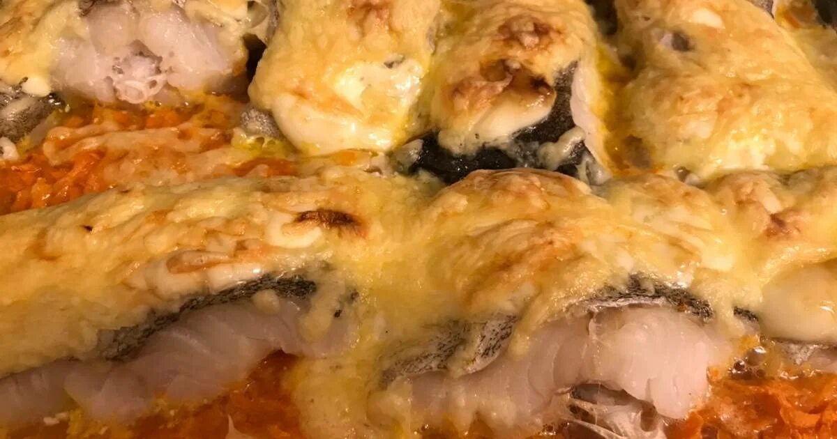 Треска с картошкой в духовке самый вкусный. Спинка трески в духовке самый вкусный. треска под майонезом в духовке. навага в духовке под сыром. треска запеченная в духовке с пошаговым.