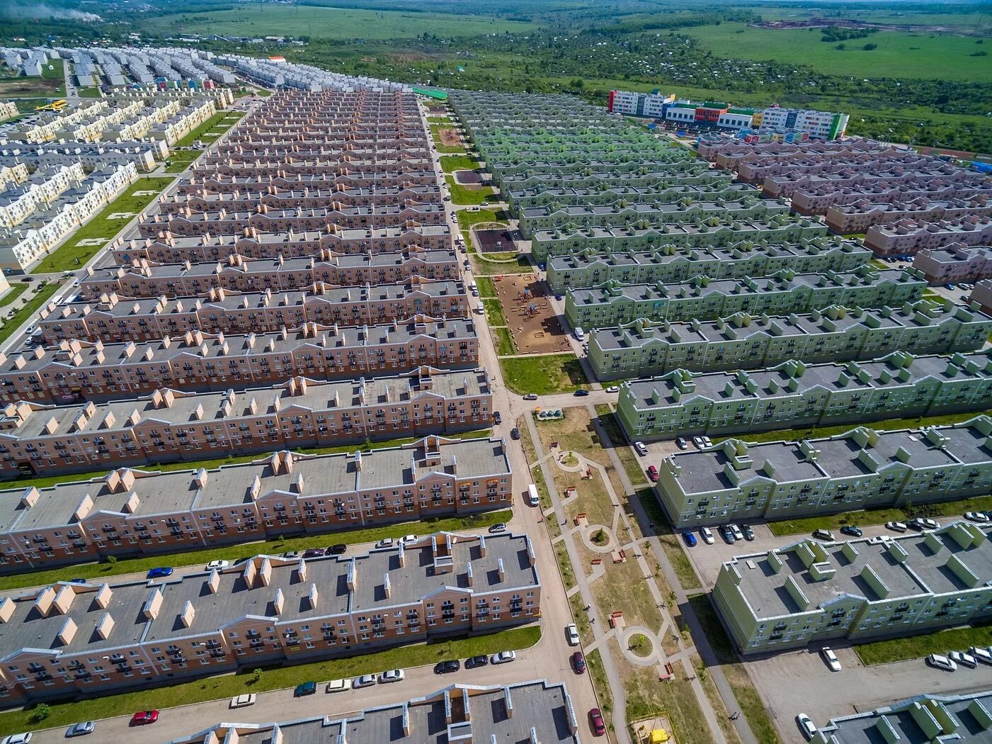 одинаковые районы. одинаковые районы. самара мкрн крутые ключи. самарский микрорайон «кошелев». чертаново эстетика.