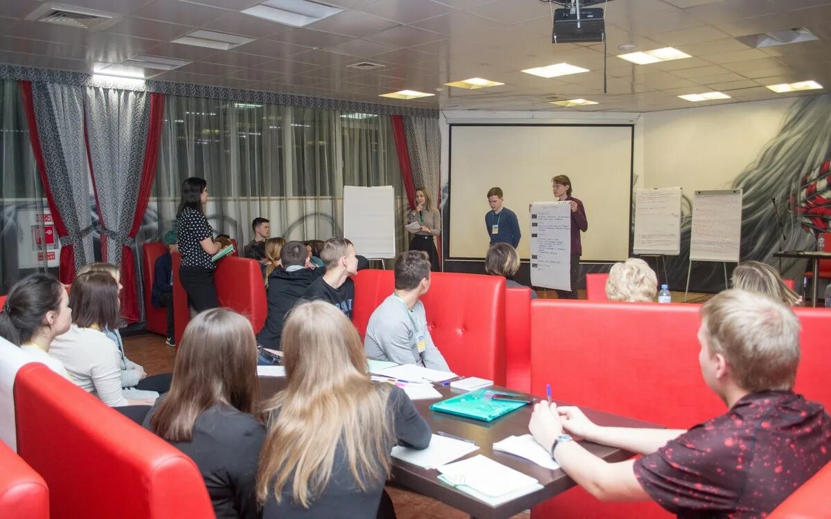 Завод птжб в качканаре. Мфц вольск. Мфц в качканаре часы работы. Мфц качканар. Мфц качканар график работы.