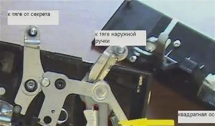 Заклинило заднюю дверь нива шевроле как открыть. Тяги замка двери нива шевроле. шевроле нива 2008 года не открываются задние двери. механизм открытия задней двери шевроле нива. линейка для вскрытия дверей нива шевроле.