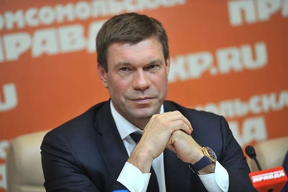 Сийярто. Политик украины. Турчинов. Олейник депутат верховной рады. Украинские политики фото.