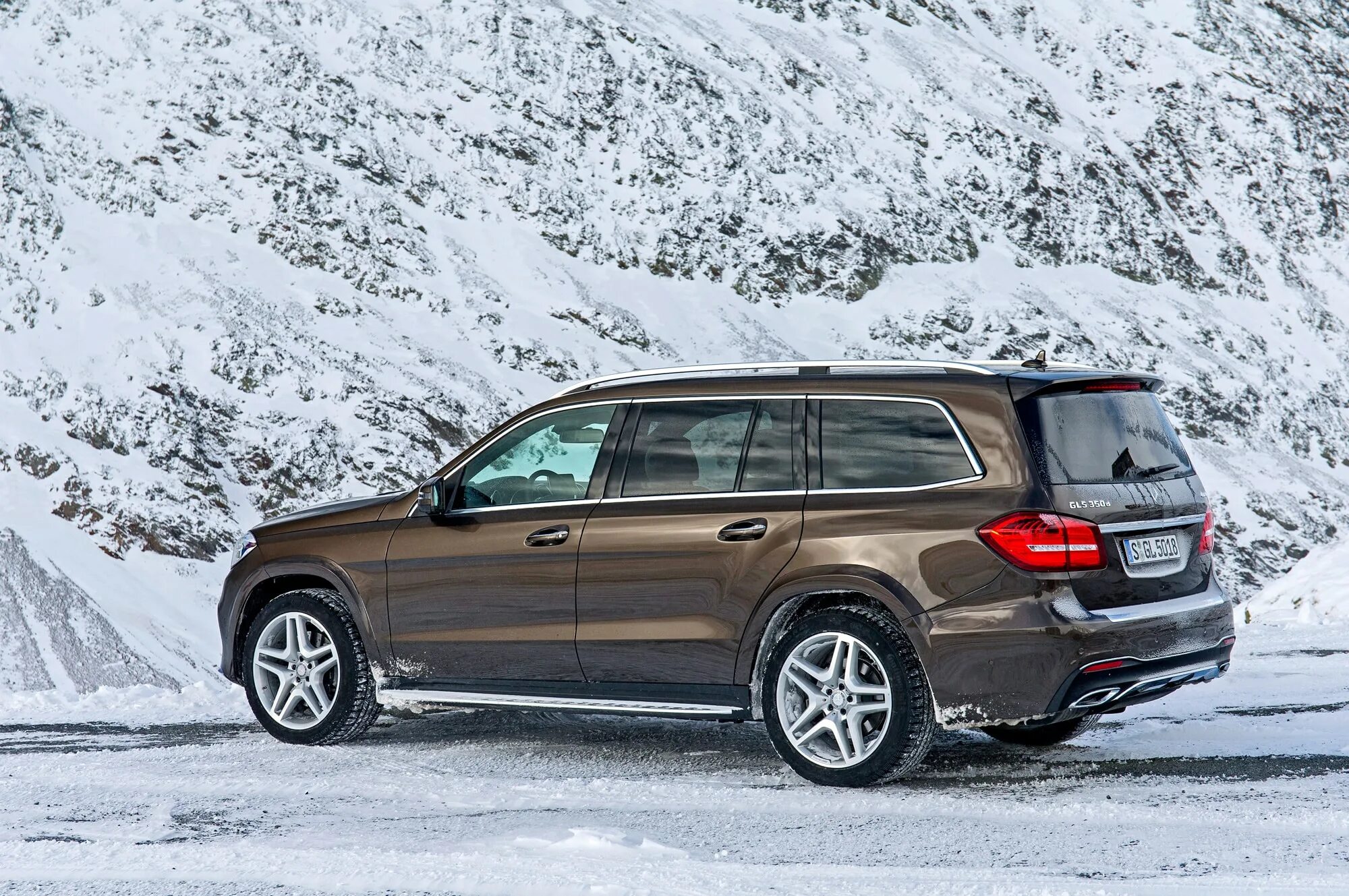 Mercedes gls 350. Мерседес-Бенц GLS 350d. Мерседес-Бенц GLS 350 D 4matic. Мерседес GLS 400 4 matic. Мерседес ГЛС 2017.