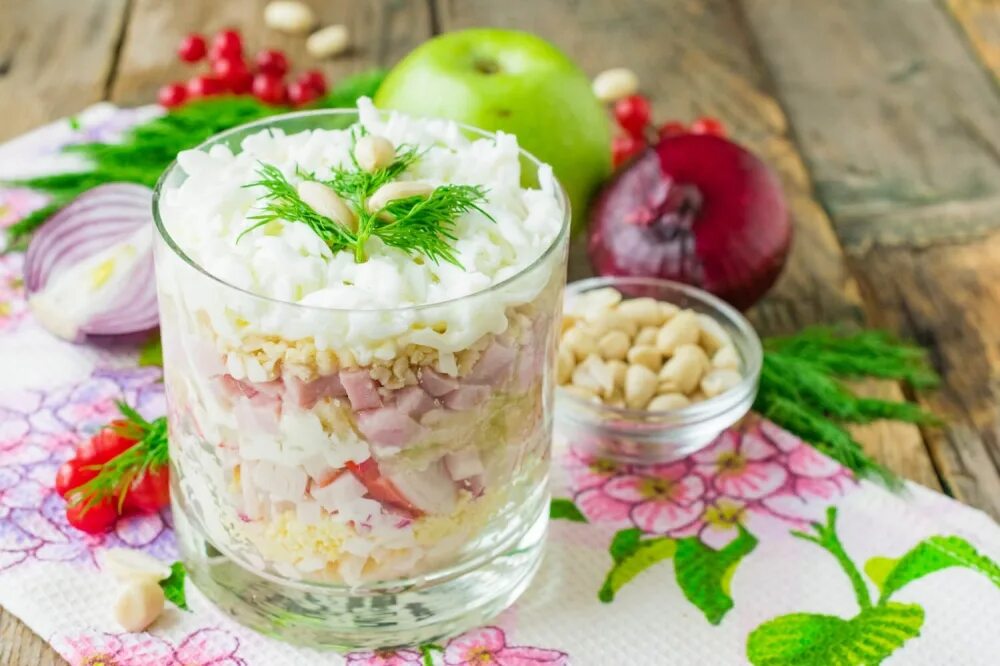 рецепт снежная королева. салат снежная королева. салат снежный. салат снежный. салат снежная королева с крабовыми.