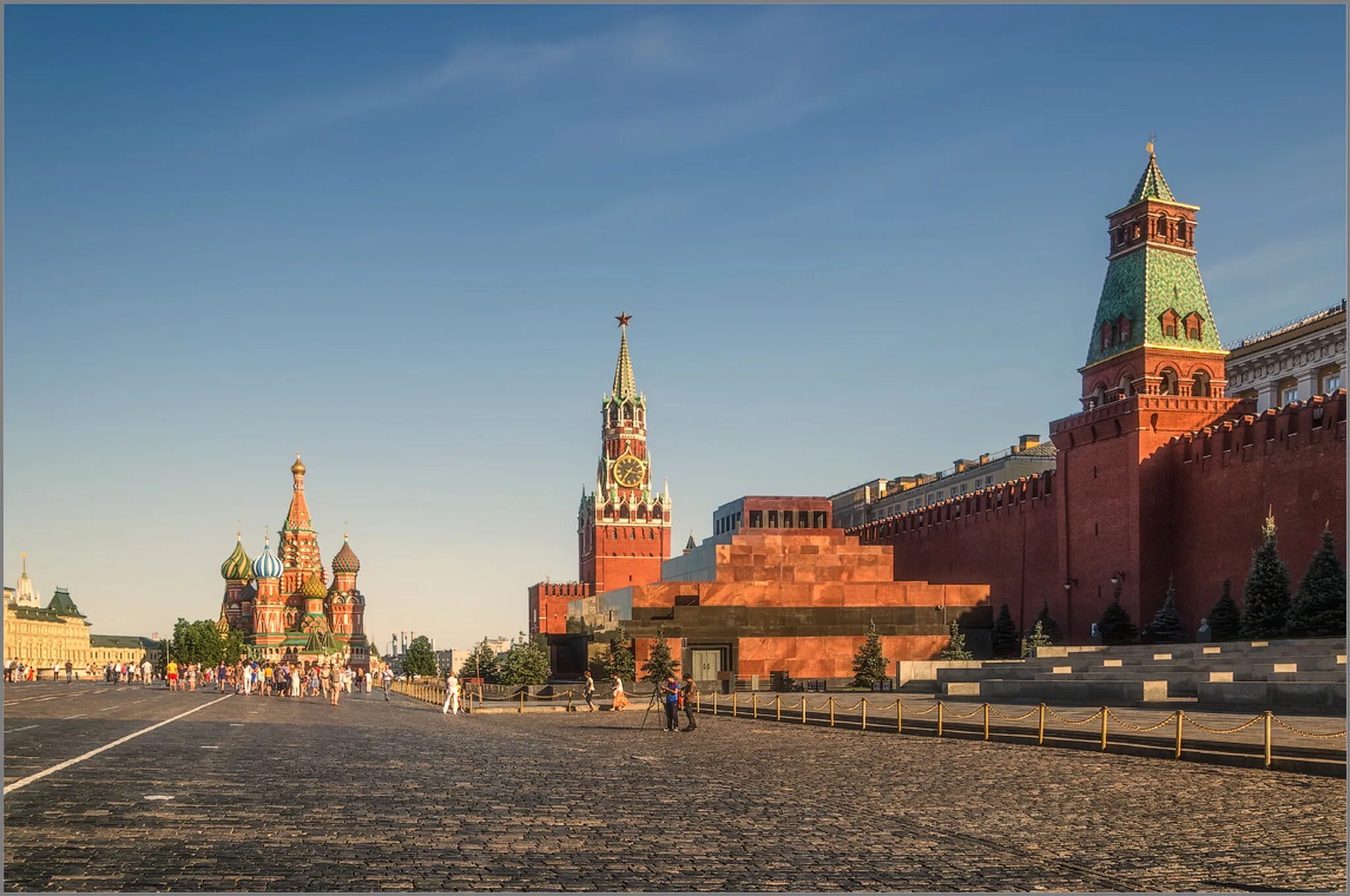 Красная площадь Москва без людей Кремль. Площадь Москвы. Кремль и красная площадь летом. Москва красная площадь лето.
