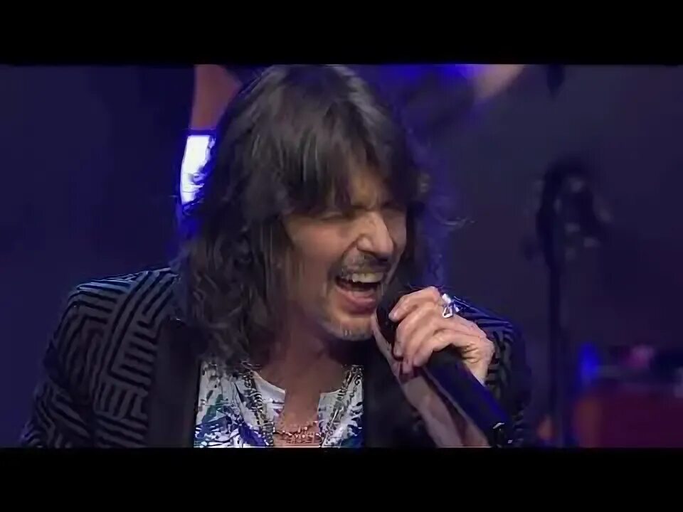 Foreigner waiting for a. Foreigner - with the 21st century symphony orchestra &amp; chorus (2018). rock symphony sonne. foreigner waiting for a girl like you картинки. foreigner waiting for a girl like you.