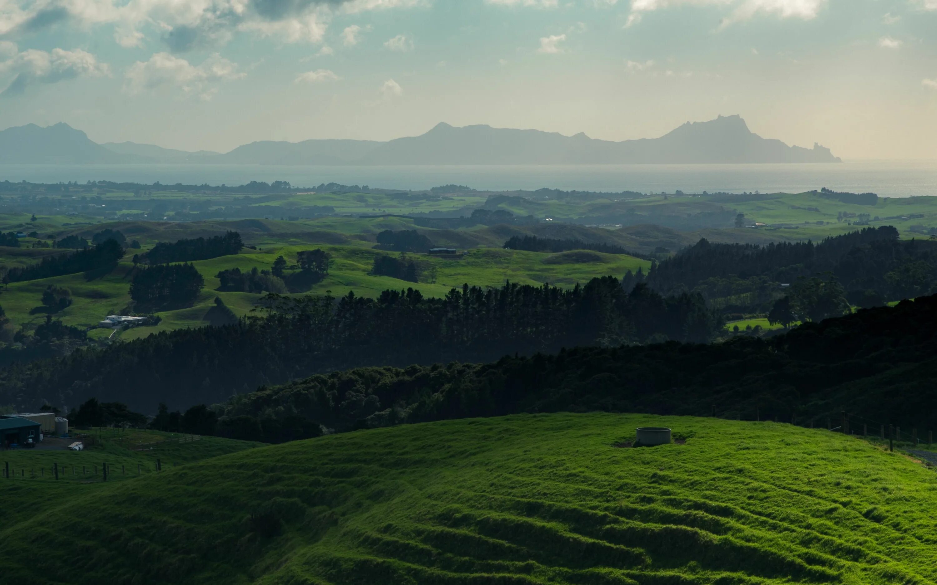 Холмы 4. Горы джагг хилл. Новая зеландия луга. Домик на холме. Чилтернские холмы.