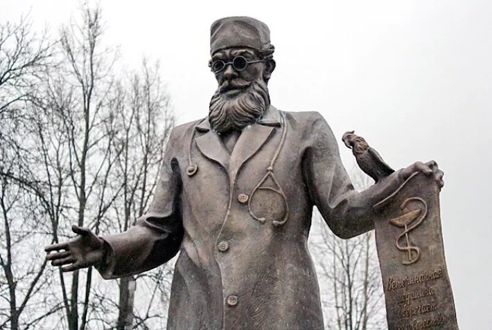 Memory of the surgeon F'DORA UGLOVA lived 104 years: 12 rules of the Russian cen