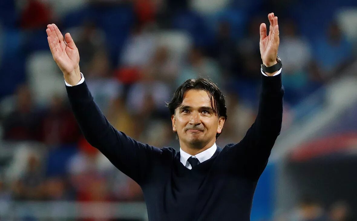 Гус хиддинк. Анхело пресьядо. Величайший тренер. Великий тренер футбол. Великий тренер футбол.