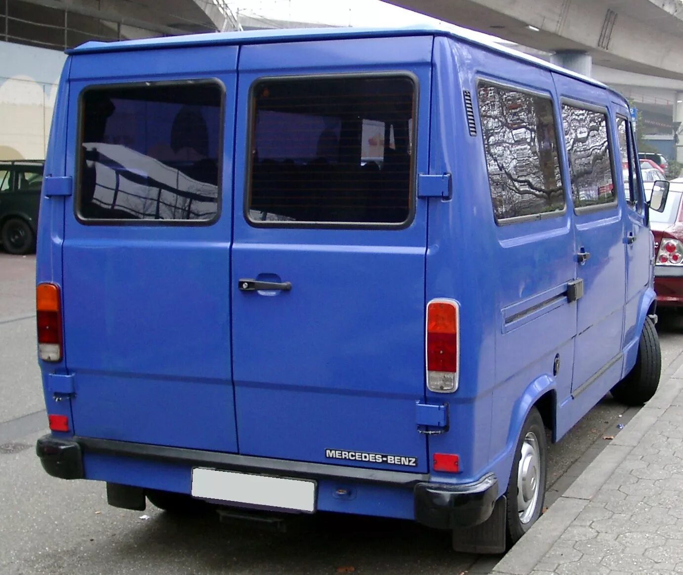 Mercedes-Benz T1 Вікіпедія