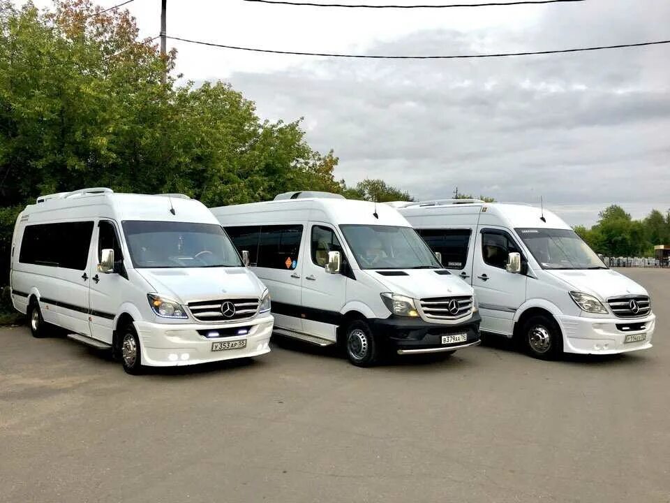 Пассажирские перевозки Омск. Пассажиро грузовой микроавтобус. Микроавтобус для работы. Микроавтобус в Омске.