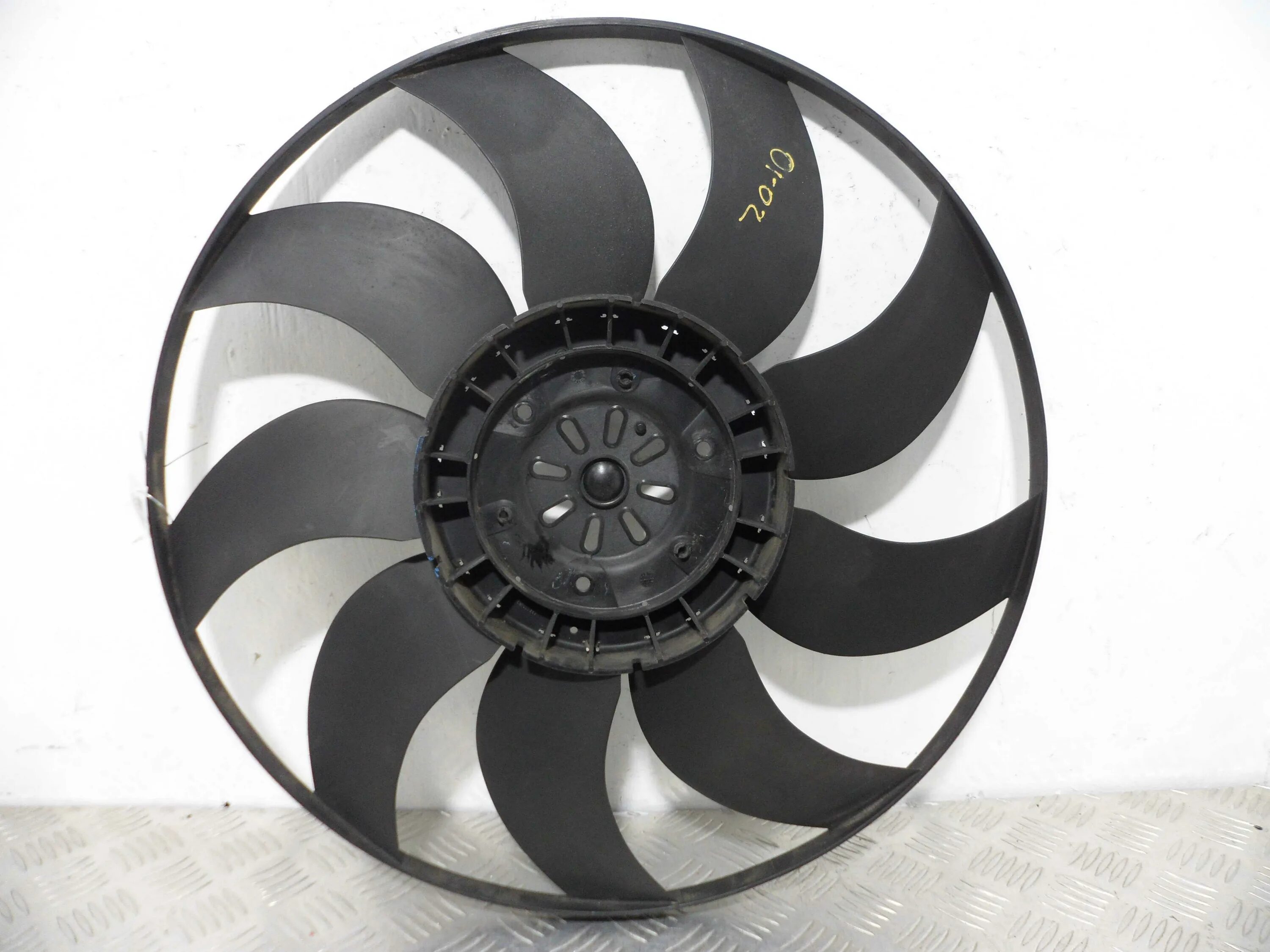 Вентилятор cooling fan slim. Вентилятор охлаждения электрический. Вентилятор автомобильный 12в для радиатора. Вентилятор охлаждения двигателя тонкий. Вентилятор spal ktm.