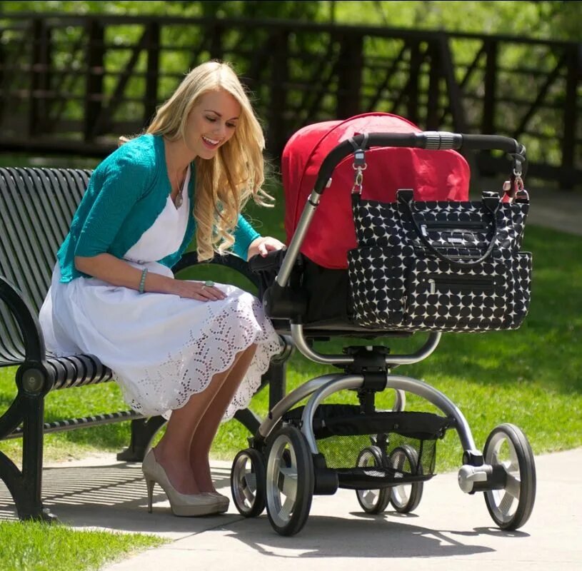 Коляски для новорожденных. Ребенок в коляске. Коляска прогулка. Детская коляска. Девушка с коляской.