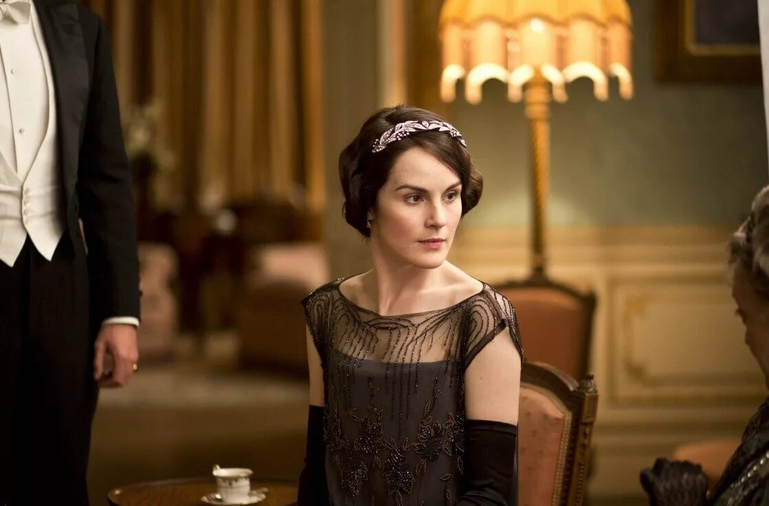 аббатство даунтон сериал 2019. аббатство даунтон сериал 2022. аббатство даунтон 2 фильм 2022. аббатство даунтон 2019 кадры. монастырь сериал актеры.