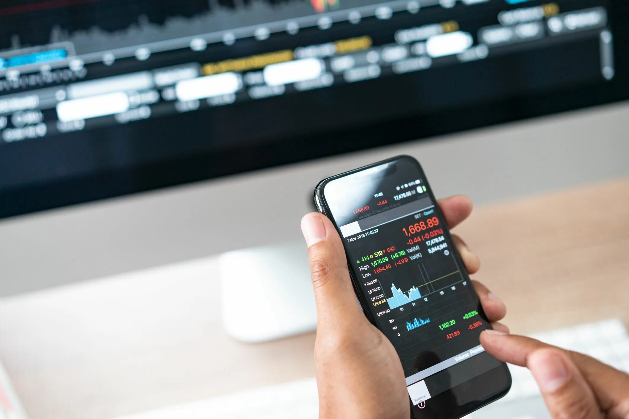 Stocks application. Stocks application. Айфон с биржей. Ui ux finance. Stocks application.