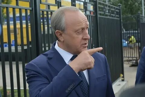 Включи политик