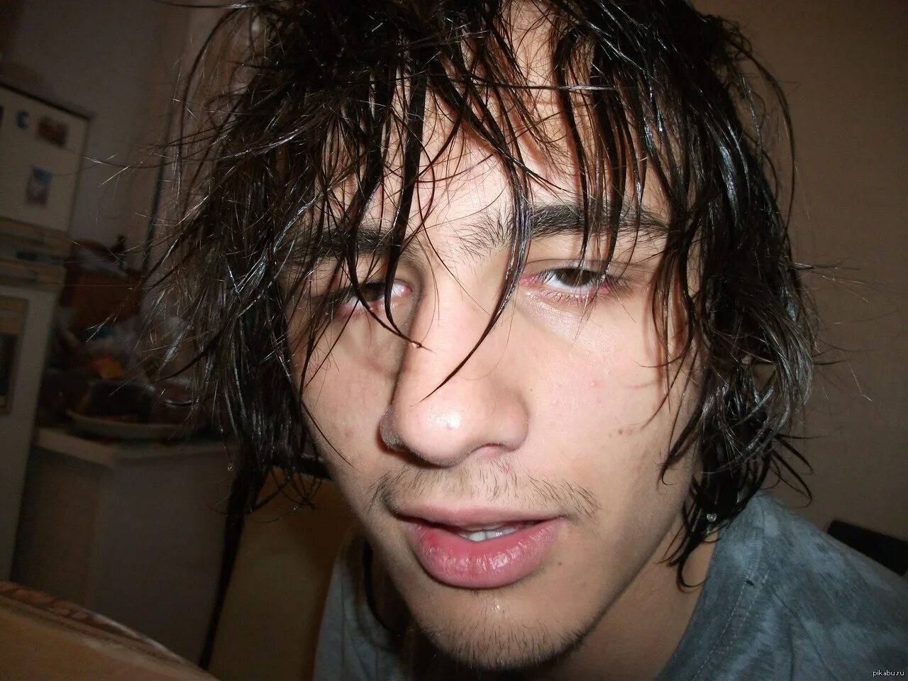 Эмо бой 2007. Трудные подростки неформалы. Эшли пирс неформалка. Эмо томбой. Ярик лосер из тик тока.