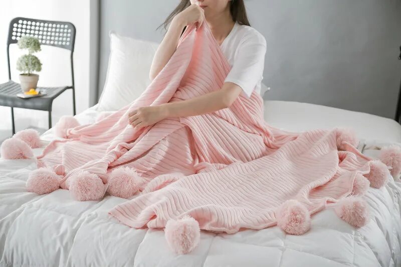 Одеяло. Нежный плед. Бернард (пудра) плед 220х240. Плед в интерьере. Клетчатый плед.