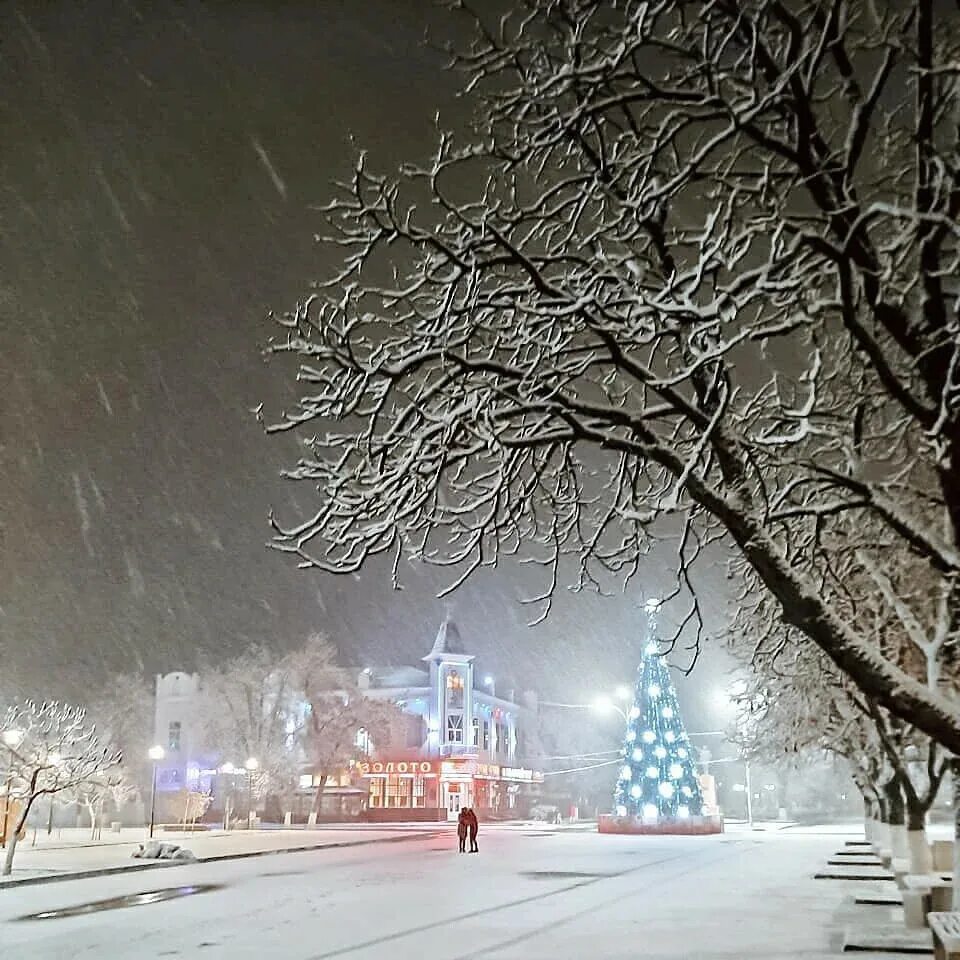 Зимний Усть Лабинск. Усть-Лабинск зимой. Зима в Лабинске. Лабинск зимой.