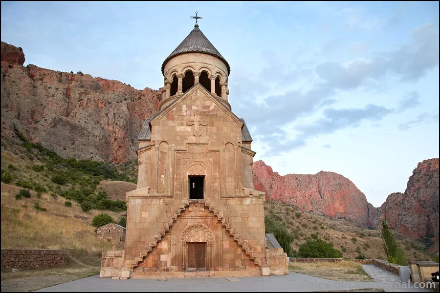 Нораванк Армения. Монастырь Нораванк. Армения Церковь Нораванк. Ереван Нораванк. Ереван вк