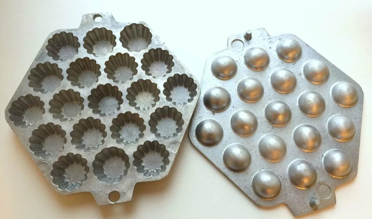 Советские формочки. Советские формочки. Форма для выпечки олимпийский мишка. Советские формочки. Советские формочки.