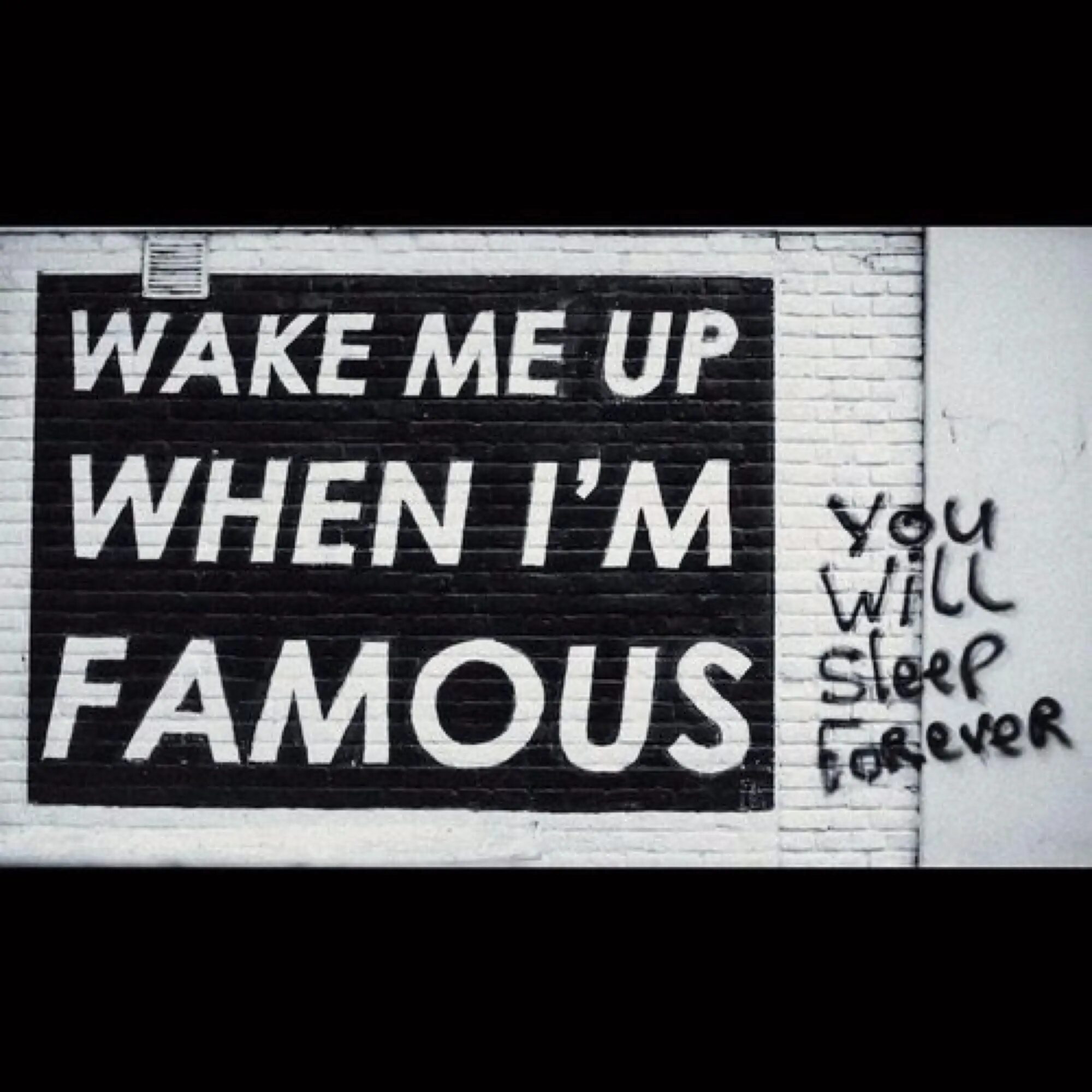 I m famous. Wake me up when. wake me up when im rich. fame famous разница.