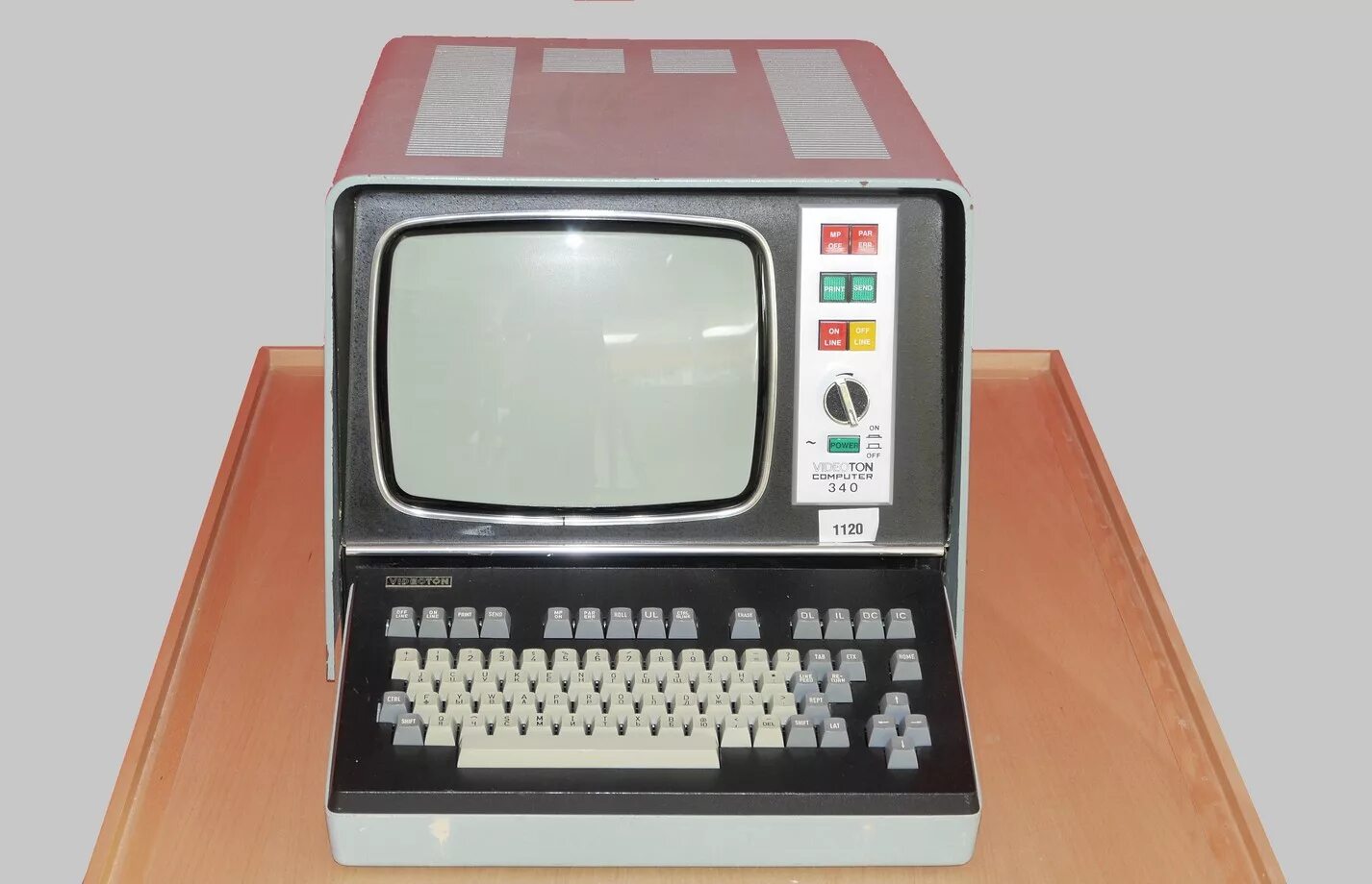 Как назывались первые компьютеры в ссср. Терминал Видеотон 340. Videoton-340 венгерский компьютер. Электронный терминал Videoton-340. VT-340 Видеотон.