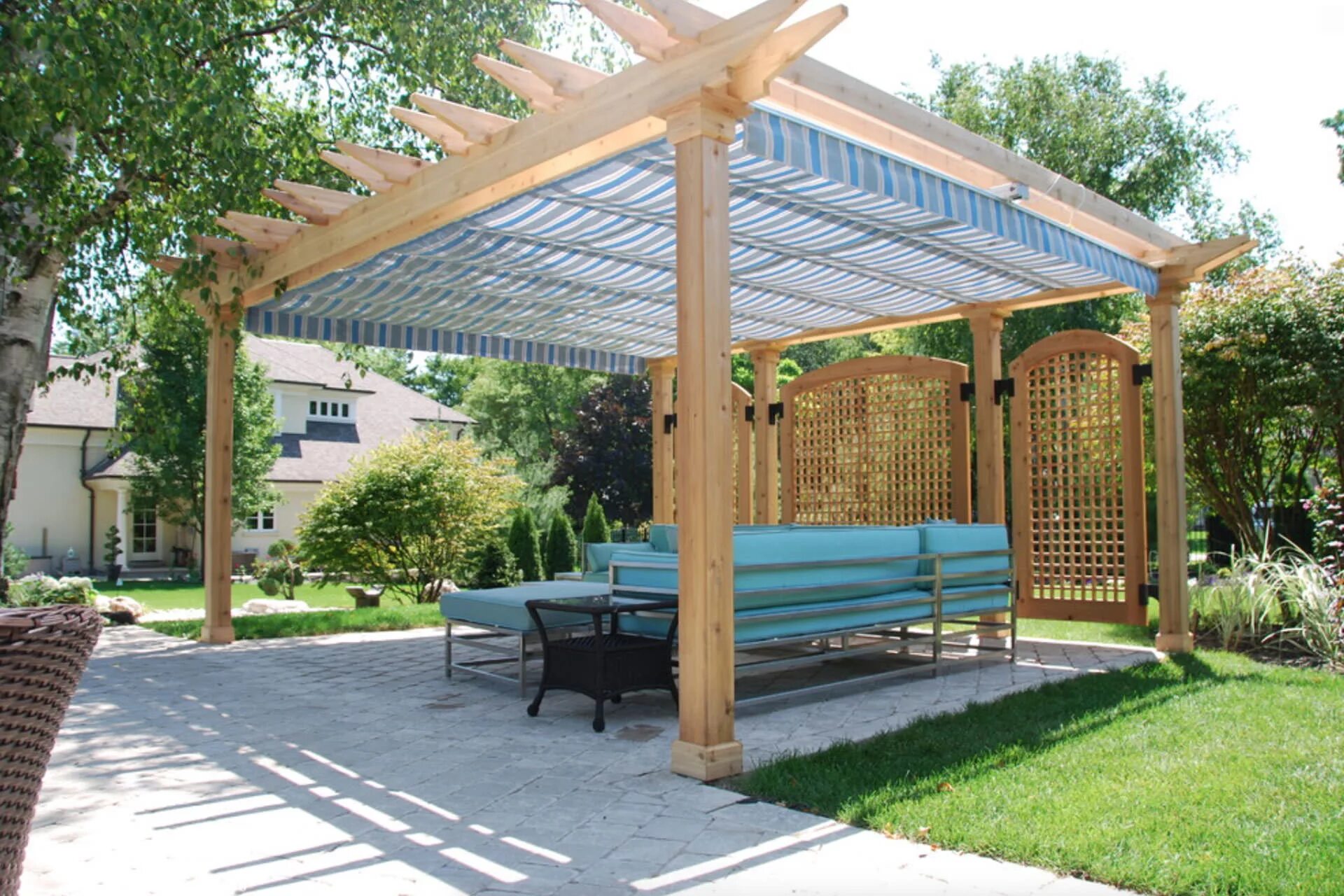 Пергола пик. Pergola Awning. Беседка пергола. Беседка во дворе. Беседка во дворе дома фото