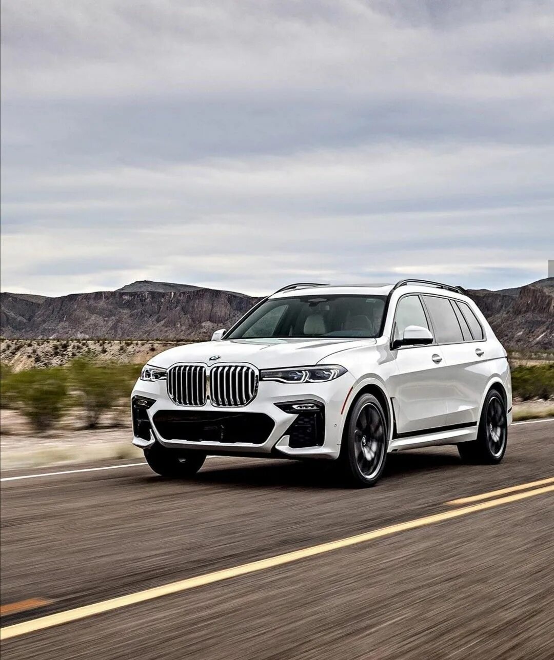 2023 BMW X7 LCI - huge changes are coming! - YouTube