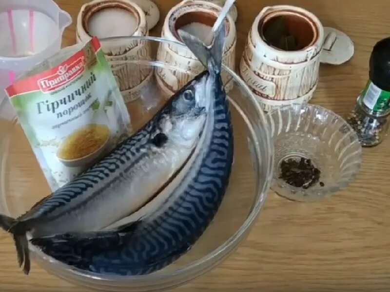 Как быстро засолить скумбрию. Как быстро засолить скумбрию