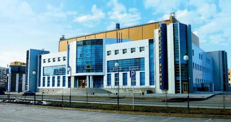 Центр дзюдо тюмень. Центр дзюдо зал тюмень. Центре олимпийской подготовки «тюмень-дзюдо» тюмень. Зал дзюдо тюмень. Дзюдо центр тюмень бассейн.