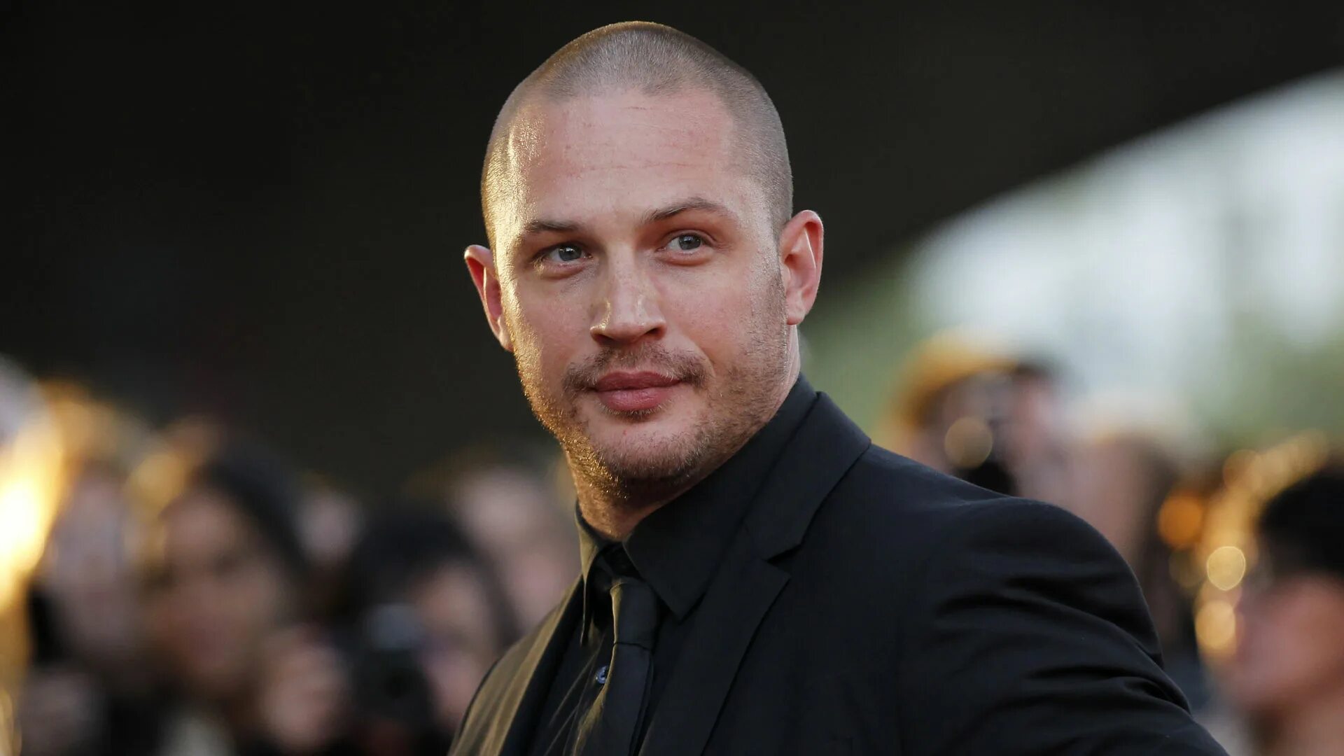 Том харди видео. Tom Hardy. Фото Тома Харди.