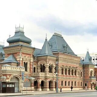 Сколько посольств других стран в москве